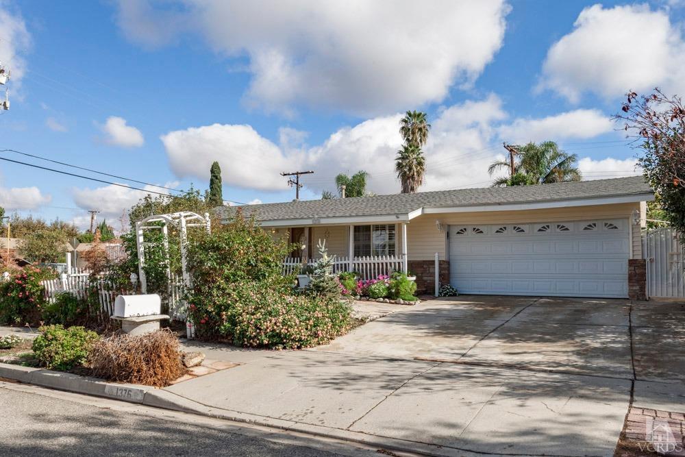 1376 Harold Ave, Simi Valley, CA 93065 photo 1