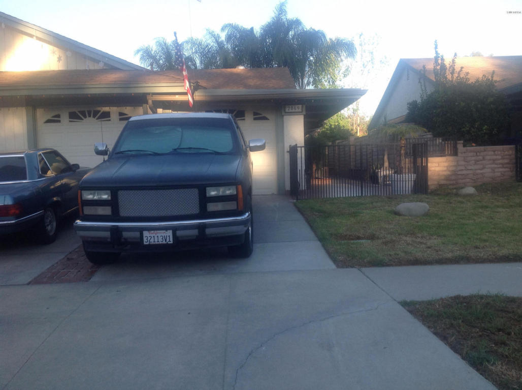 2069 E Covington Ave, Simi Valley, CA 93065 photo 1