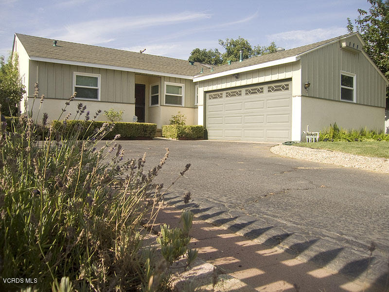 17154 Lanark St, Van Nuys, CA 91406 photo 1