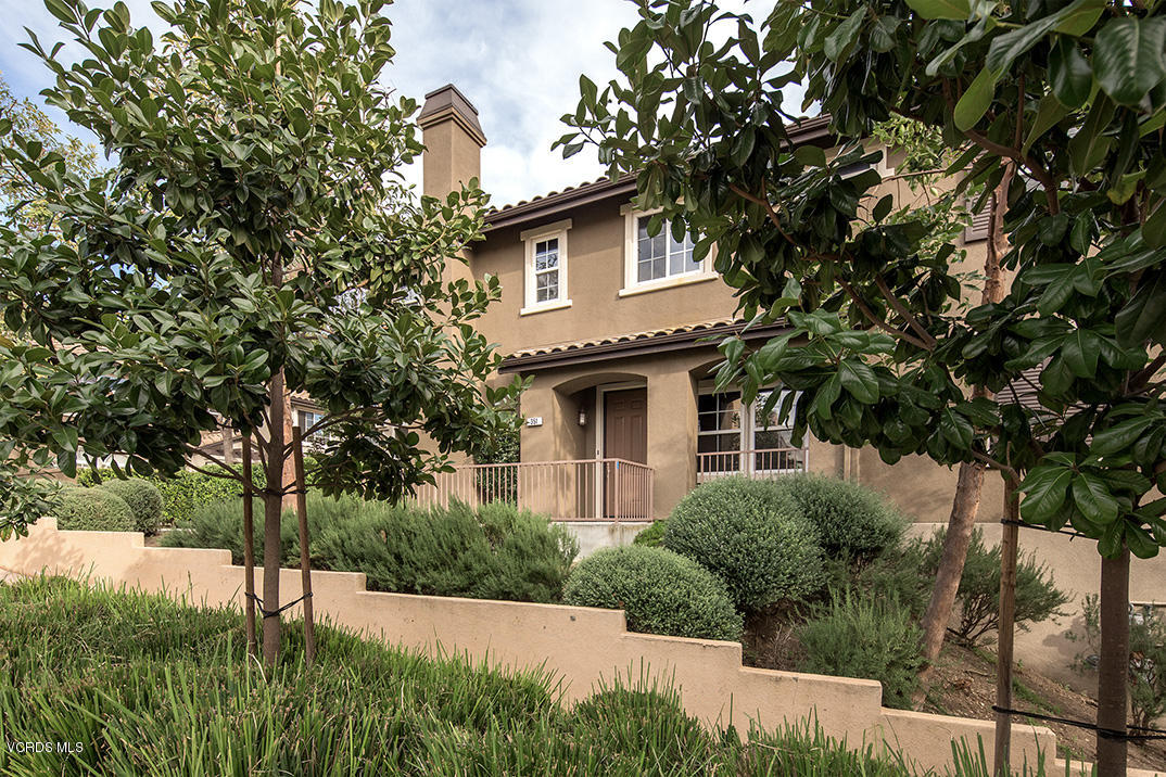 351 Eric Pl, Thousand Oaks, CA 91362 photo 1