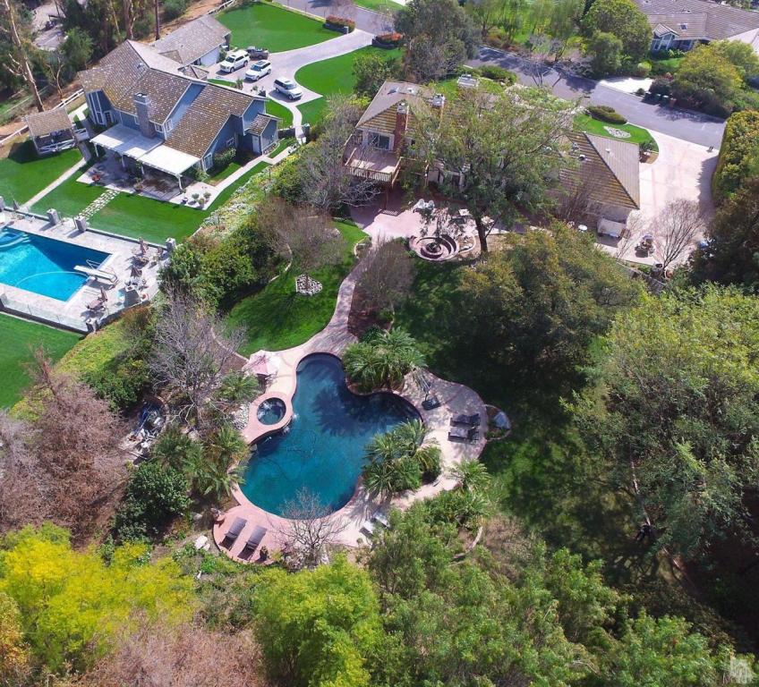 10551 Summer View Cir, Camarillo, CA 93012 photo 1