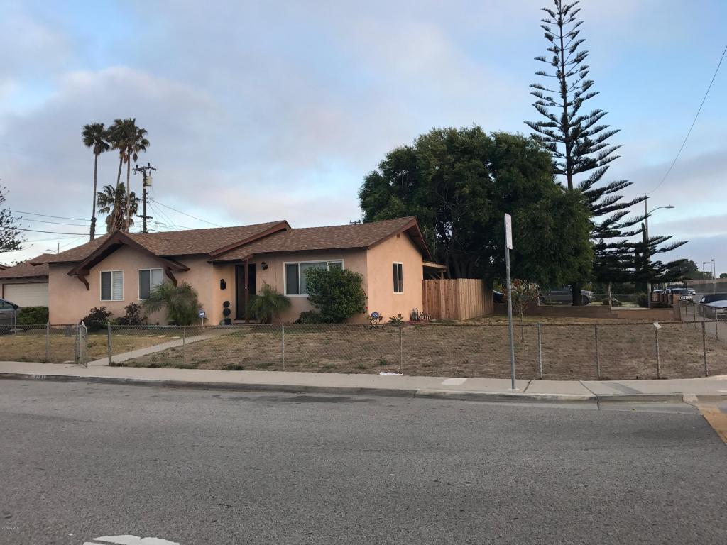 328 Brucker Rd W, Oxnard, CA 93033 photo 1