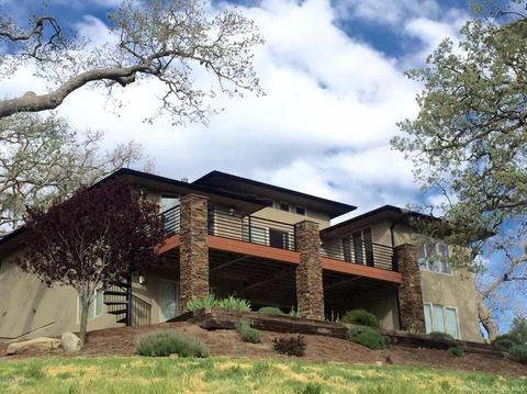 30241 Garces Ct, Tehachapi, CA 93561 photo 1