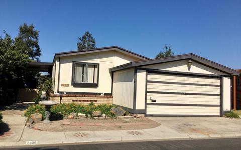 2435 Blueberry Dr #124, Oxnard, CA 93036 photo 1