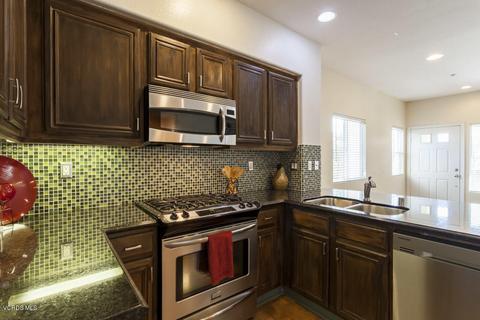 2676 Night Jasmine Dr, Simi Valley, CA 93065 photo 1