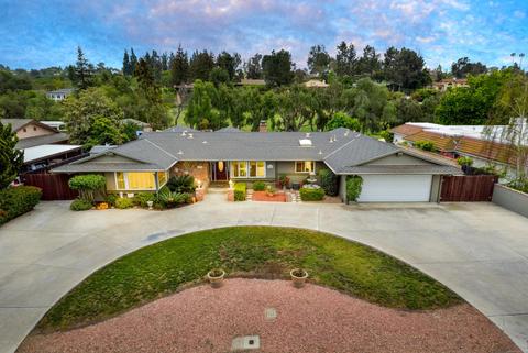 1480 Fairway Dr, Camarillo, CA 93010 photo 1