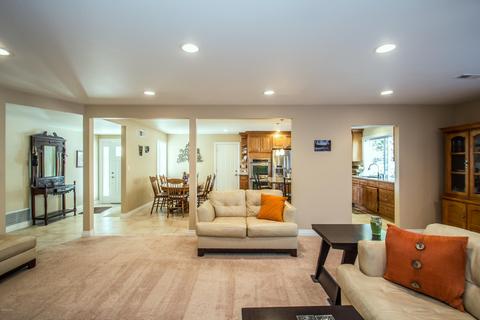 828 Hudspeth St, Simi Valley, CA 93065 photo 1