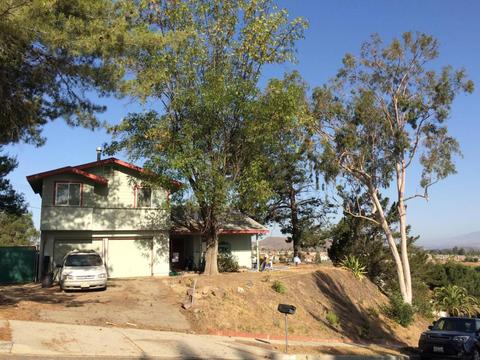 637 Hudspeth St, Simi Valley, CA 93065 photo 1