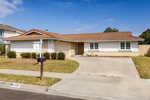 1221 Holly Ave, Oxnard, CA 93036 photo 1