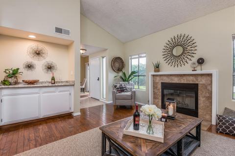 516 E Bard Rd, Oxnard, CA 93033 photo 1