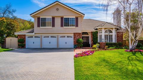 5560 E Napoleon Ave, Oak Park, CA 91377 photo 1
