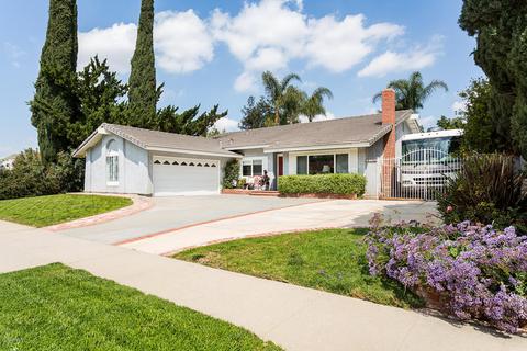 709 Bennett St, Simi Valley, CA 93065 photo 1
