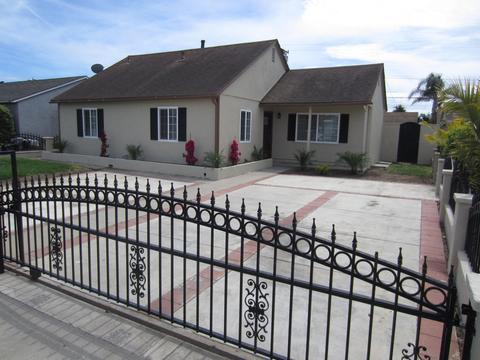 1274 W Birch St, Oxnard, CA 93033 photo 1