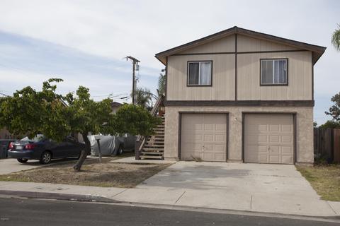 931 Redwood St, Oxnard, CA 93033 photo 1