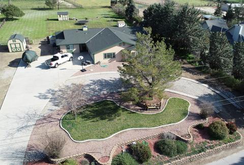 23070 Homestead Way, Tehachapi, CA 93561 photo 1