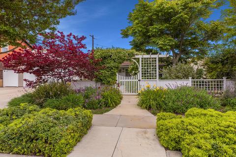 896 Calle La Roda, Camarillo, CA 93010 photo 1