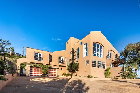 466 E Highland Dr, Camarillo, CA 93010 photo 1