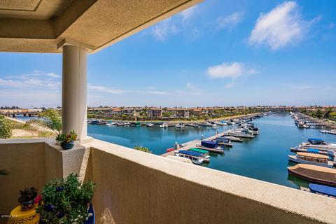 4246 Tradewinds Dr, Oxnard, CA 93035 photo 1