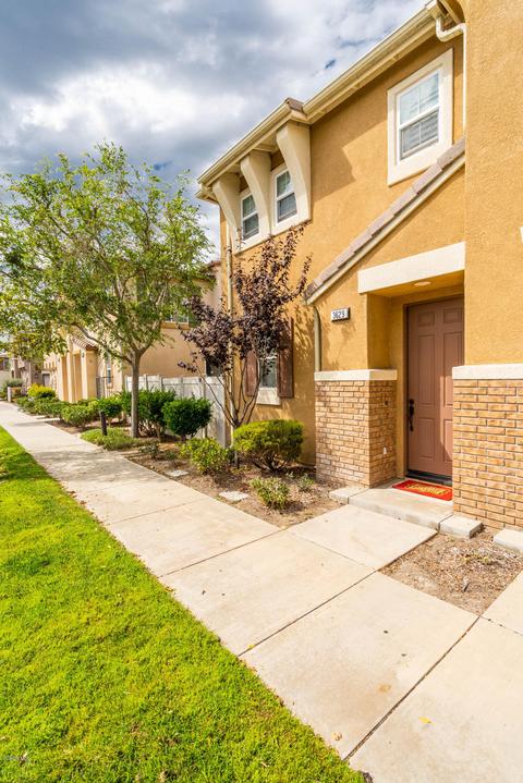 3629 Dunkirk Dr, Oxnard, CA 93035 photo 1