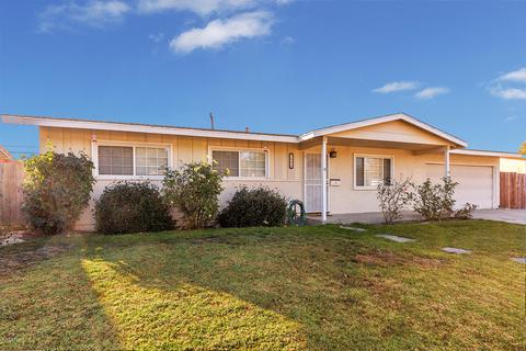 3890 Senan St, Camarillo, CA 93010 photo 1