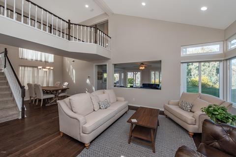 685 Overlook Rd, Simi Valley, CA 93065 photo 1