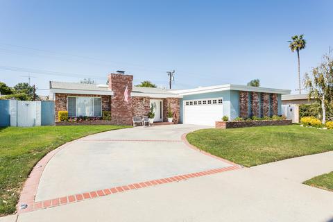 1205 4th St, Simi Valley, CA 93065 photo 1