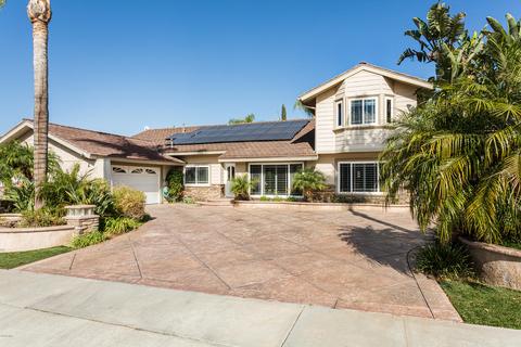 673 Weaver St, Simi Valley, CA 93065 photo 1