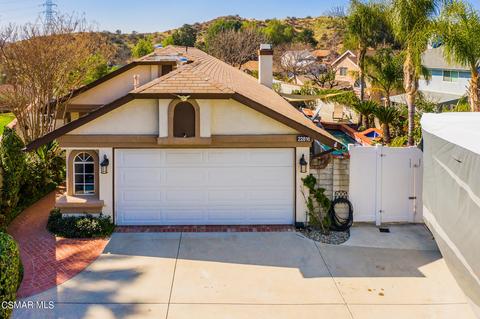 22816 Aspen Ct, Santa Clarita, CA 91390 photo 1