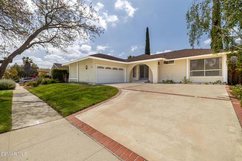 816 Silver Cloud St, Thousand Oaks, CA 91360 photo 1