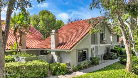 946 Thistlegate Rd, Oak Park, CA 91377 photo 1