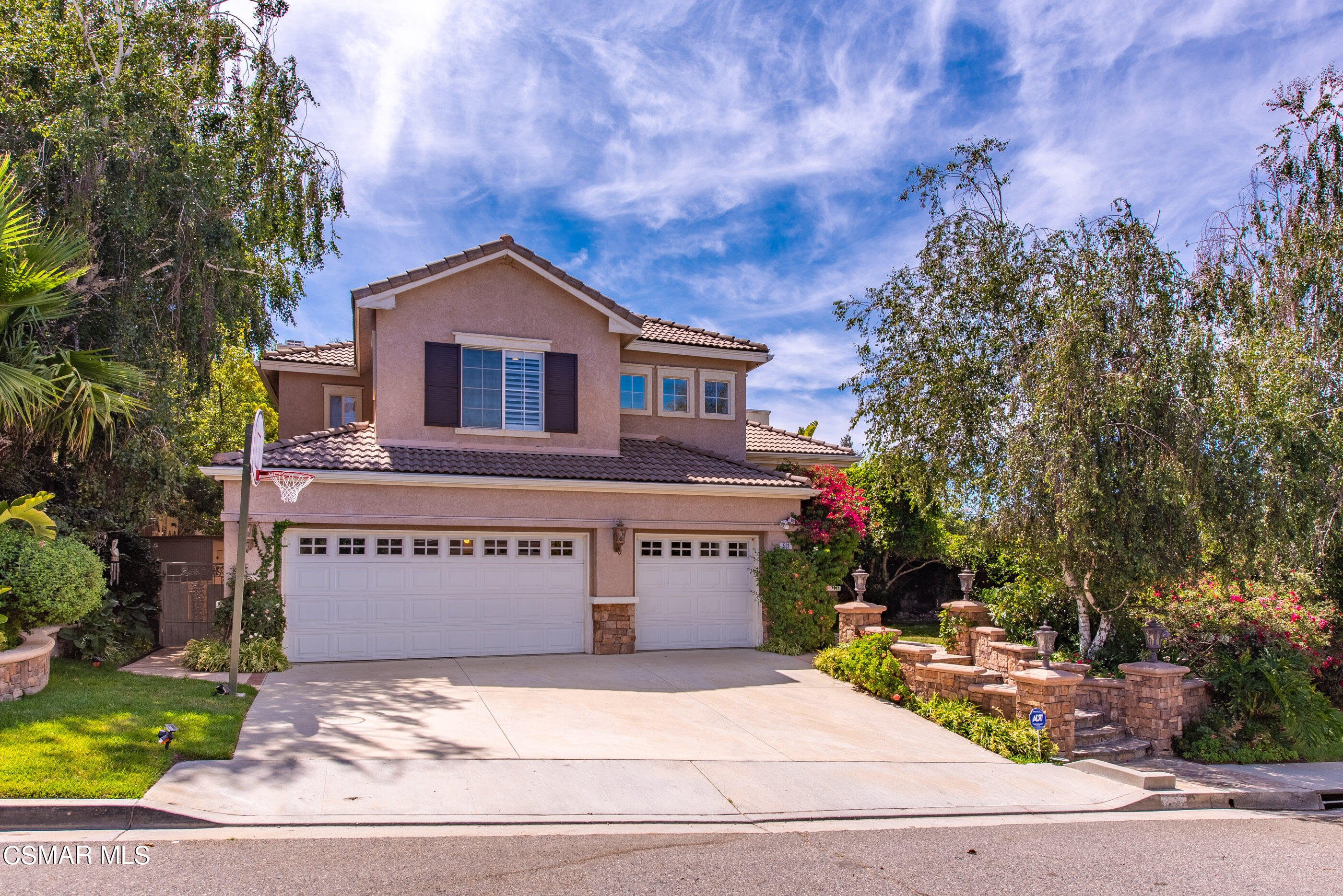 531 Granite Hills St, Simi Valley, CA 93065 photo 1