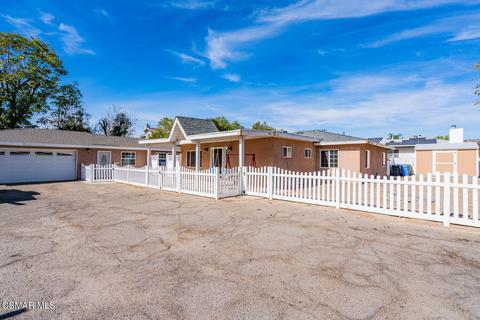 4576 Adam Rd, Simi Valley, CA 93063 photo 1