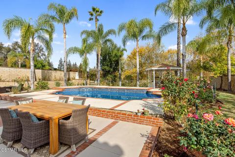 29201 Laro Dr, Agoura Hills, CA 91301