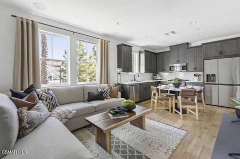 1752 Heywood St #B, Simi Valley, CA 93065