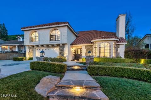 5766 Willowtree Dr, Agoura Hills, CA 91301