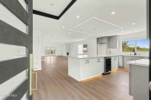 6564 Greenhill Ave, Ventura, CA 93003