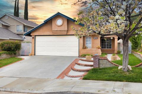 28705 Magnolia Way, Santa Clarita, CA 91390