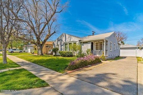 16823 Halper St, Encino, CA 91436