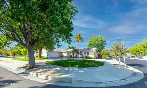 6250 Callicott Ave, Woodland Hills, CA 91367