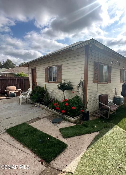 691 Walnut St, Moorpark, CA 93021