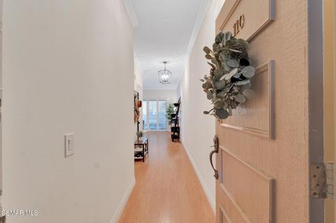14050 Magnolia Blvd #110, Sherman Oaks, CA 91423