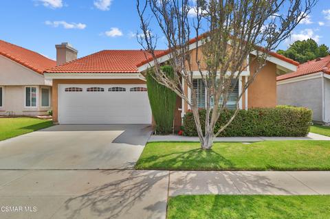 2490 Ellington Ct, Simi Valley, CA 93063