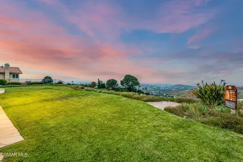 2523 Mccrea Rd, Thousand Oaks, CA 91362