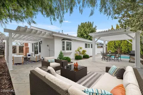 9252 Sunridge Dr, Huntington Beach, CA 92646