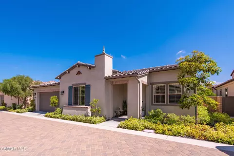 2472 Rondell Rd, Camarillo, CA 93012