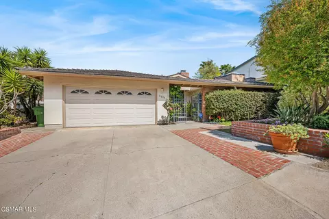 2514 Apollo Dr, Los Angeles, CA 90068