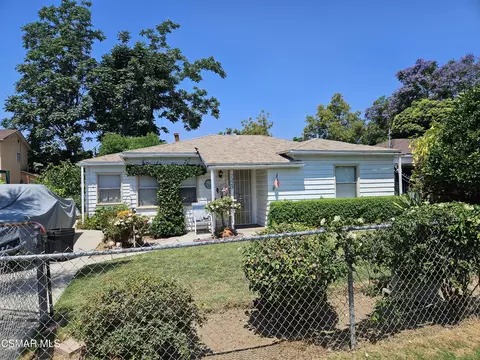 7323 De Soto Ave, Canoga Park, CA 91303