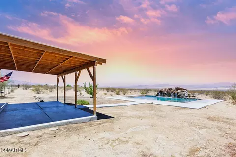 5252 Larrea Rd, Johnson Valley, CA 92285