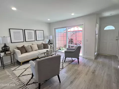 28523 Conejo View Dr, Agoura Hills, CA 91301