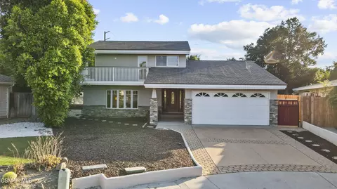 29300 Tree Hollow Gln, Agoura Hills, CA 91301